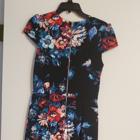 Betsey Johnson Print Stretch Midi Dress - Picture 3 of 5